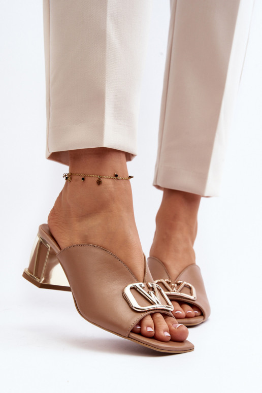 Style élégant Pantoufles pour femmes avec des talons Laura Messi 2771 beige Style élégant Pantoufles pour femmes avec des talons Laura Messi 2771 beige