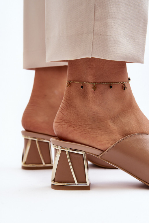 Elegante stijl Damespantoffels met hakken Laura Messi 2771 beige