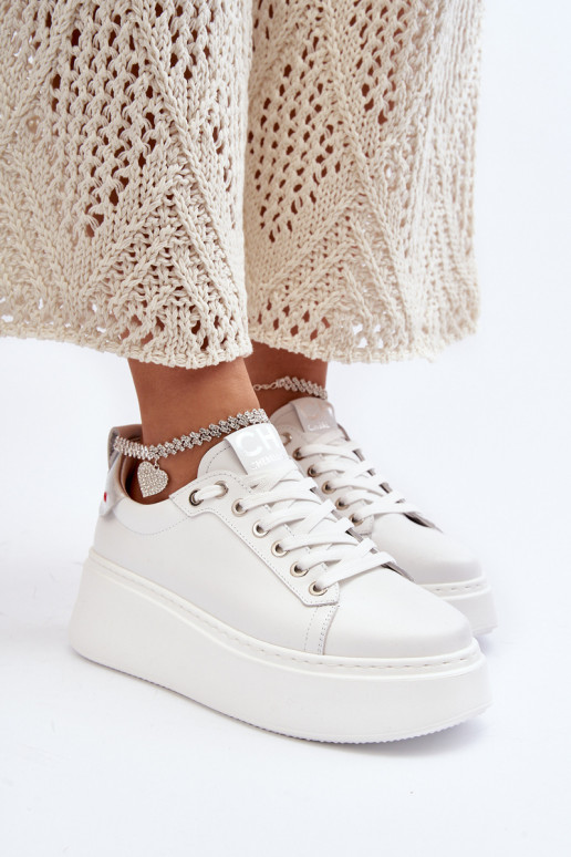 Peau Féminin Chaussures modèle baskets Avec un bracelet CheBello 4406 couleur blanche Peau Féminin Chaussures modèle baskets Avec un bracelet CheBello 4406 couleur blanche