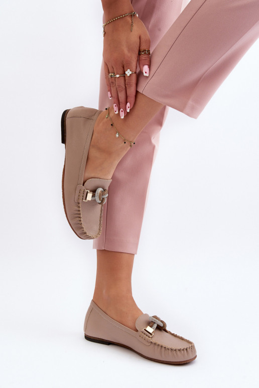 Peau mocassins pour femmes avec des ornements Laura Messi 2761 beige Peau mocassins pour femmes avec des ornements Laura Messi 2761 beige