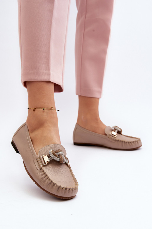 Peau mocassins pour femmes avec des ornements Laura Messi 2761 beige Peau mocassins pour femmes avec des ornements Laura Messi 2761 beige