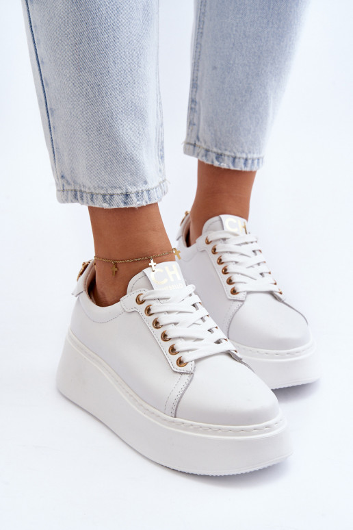 Féminin Peau Chaussures modèle baskets avec une plateforme CheBello 4367 couleur blanche