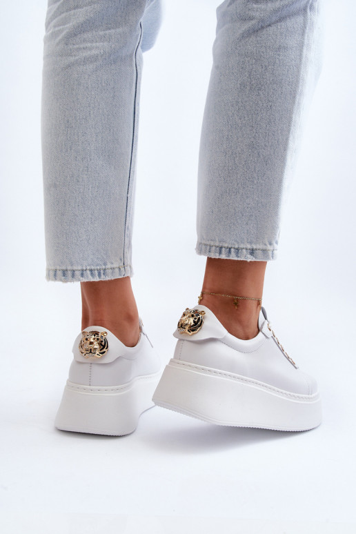 Féminin Peau Chaussures modèle baskets avec une plateforme CheBello 4367 couleur blanche
