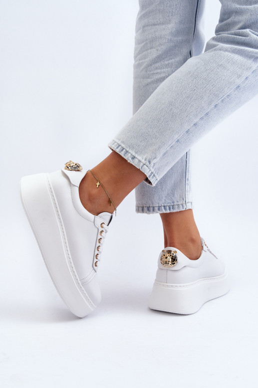 Féminin Peau Chaussures modèle baskets avec une plateforme CheBello 4367 couleur blanche