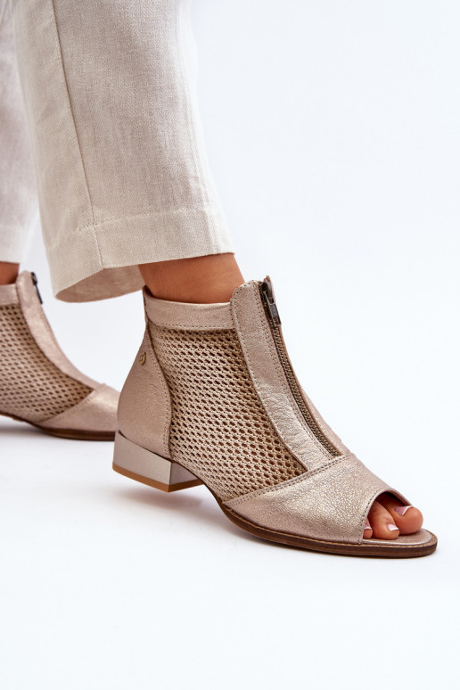 Peau Bottes pour femmes avec des talons largesOdkrytymi Palcami Il fautciejka 06413-25 couleur dorée Peau Bottes pour femmes avec des talons largesOdkrytymi Palcami Il fautciejka 06413-25 couleur dorée