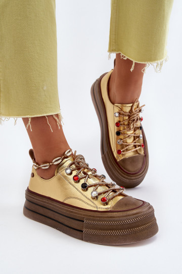 Chaussures de femme avec une plateforme GOE NN2N4055 couleur dorée