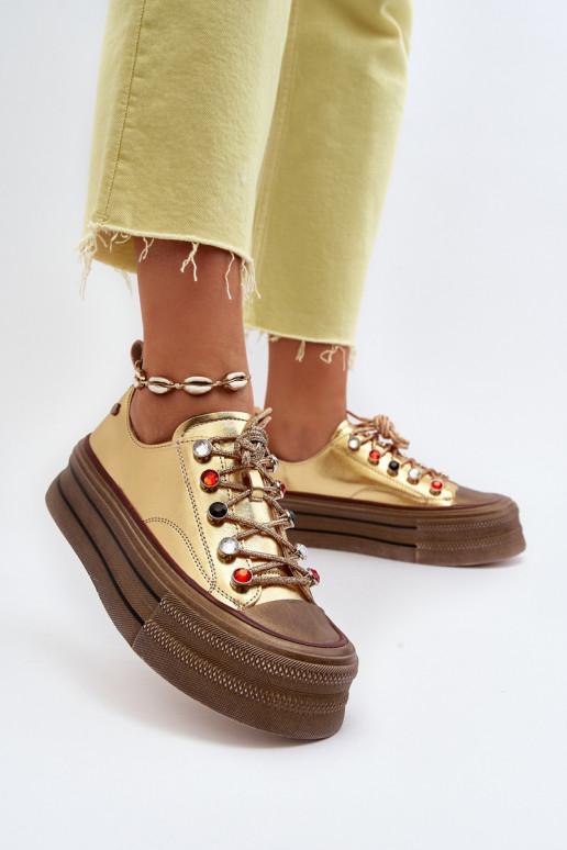 Chaussures de femme avec une plateforme GOE NN2N4055 couleur dorée Chaussures de femme avec une plateforme GOE NN2N4055 couleur dorée
