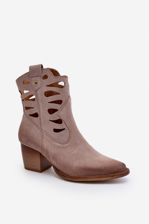 Peau Bottes Avec découpes Il fautciejka 06412-04 beige Peau Bottes Avec découpes Il fautciejka 06412-04 beige