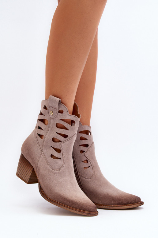 Peau Bottes Avec découpes Il fautciejka 06412-04 beige Peau Bottes Avec découpes Il fautciejka 06412-04 beige