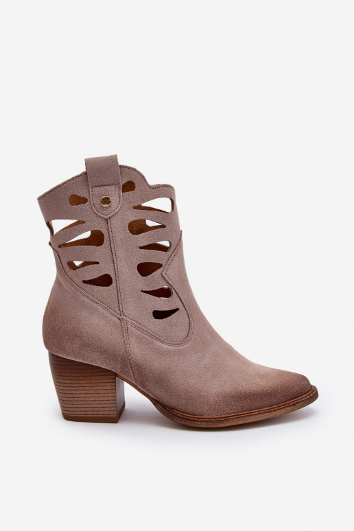 Peau Bottes Avec découpes Il fautciejka 06412-04 beige Peau Bottes Avec découpes Il fautciejka 06412-04 beige