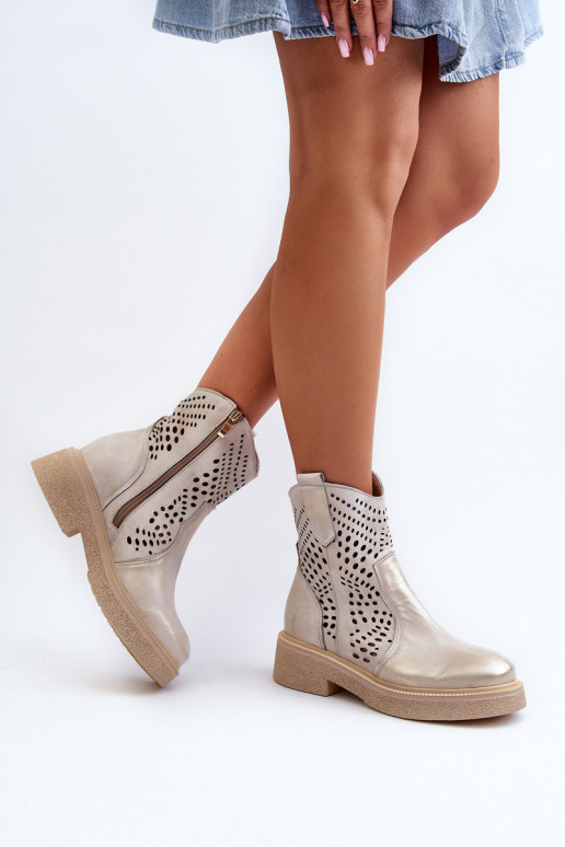 Zazoo 3470 Peau Bottes pour femmes avec des talons larges avec des éléments ajourés couleur dorée Nettoyé Zazoo 3470 Peau Bottes pour femmes avec des talons larges avec des éléments ajourés couleur dorée Nettoyé