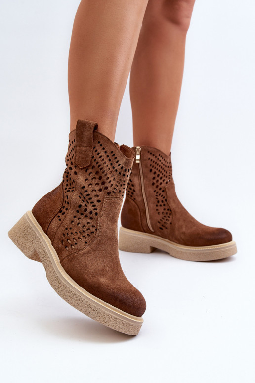 Zazoo 3470 Chaussures en daim Féminin avec des talons larges avec des éléments ajourés marron Zazoo 3470 Chaussures en daim Féminin avec des talons larges avec des éléments ajourés marron