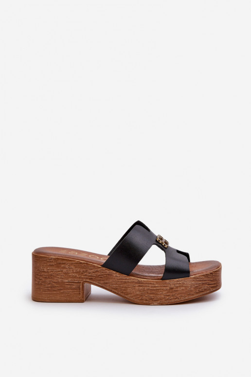 Zazoo 40412 Peau Style élégant Pantoufles pour femmes avec des détails dorés couleur noire Zazoo 40412 Peau Style élégant Pantoufles pour femmes avec des détails dorés couleur noire