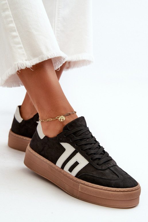 Zazoo N1095S2 Chaussures modèle baskets Peau Féminin avec une plateforme couleur noire Zazoo N1095S2 Chaussures modèle baskets Peau Féminin avec une plateforme couleur noire