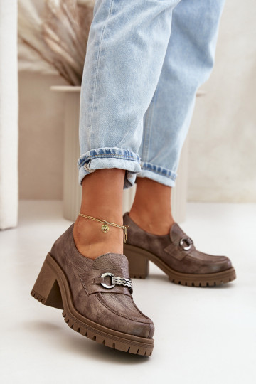 Chaussures pour femmes avec talons en cuir naturel de couleur sable Zazoo 20175