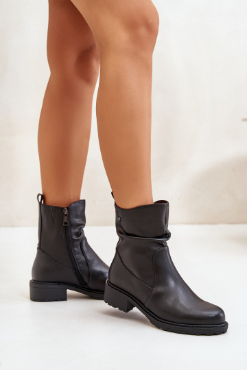 Peau Bottes pour femmes réchauffer Avec des volants couleur noire Vinceza 66714