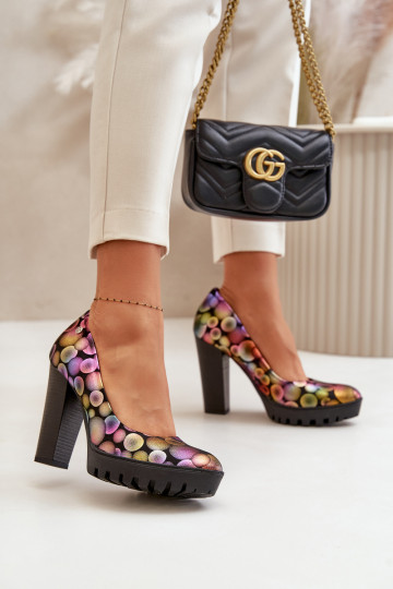 Peau Chaussures avec des talons Il fautciejka 02629-39 Couleurs différentes