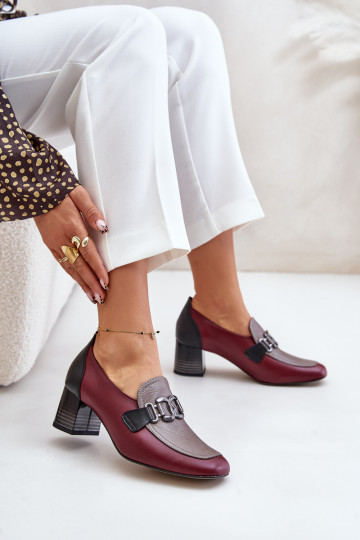 Lederpumps mit Absatz und goldfarbenen Details Laura Messi 2861, bordeaux
