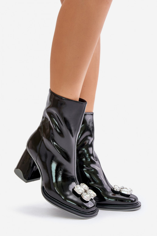 mit Lackeffekt Damenstiefel mit Ornamenten D&A MR880-019 schZuarze Farbe mit Lackeffekt Damenstiefel mit Ornamenten D&A MR880-019 schZuarze Farbe