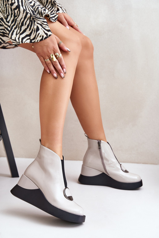 mit Lackeffekt Stiefel Auf einem Keil sich Zuarm laufen D&A MR880-136 graue Farbe