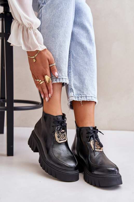 Zazoo 2952 Peau Bottes avec des détails dorés couleur noire