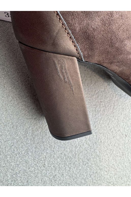 Suede schoenen met hakken Laura Messi 2702 bruine kleur