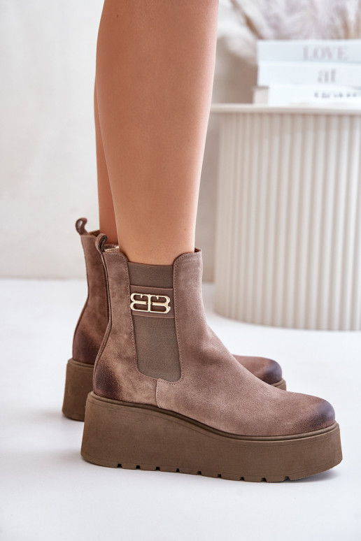 Zazoo 60498 Feminin aus INildleder stylische Stiefel mit einer Plattform I Koturnie Beige Zazoo 60498 Feminin aus INildleder stylische Stiefel mit einer Plattform I Koturnie Beige