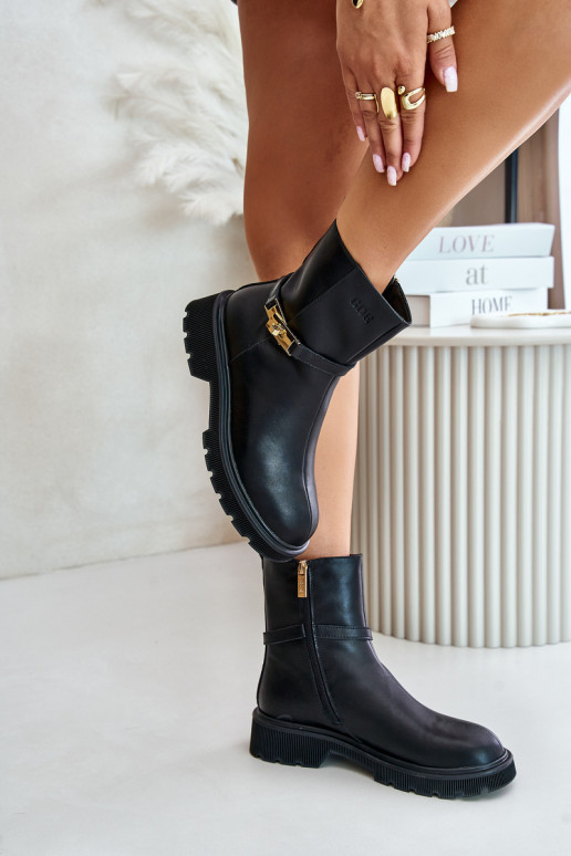 Peau Bottes pour femmes avec des sangles réchauffer GOE OO2N4150 couleur noire Peau Bottes pour femmes avec des sangles réchauffer GOE OO2N4150 couleur noire