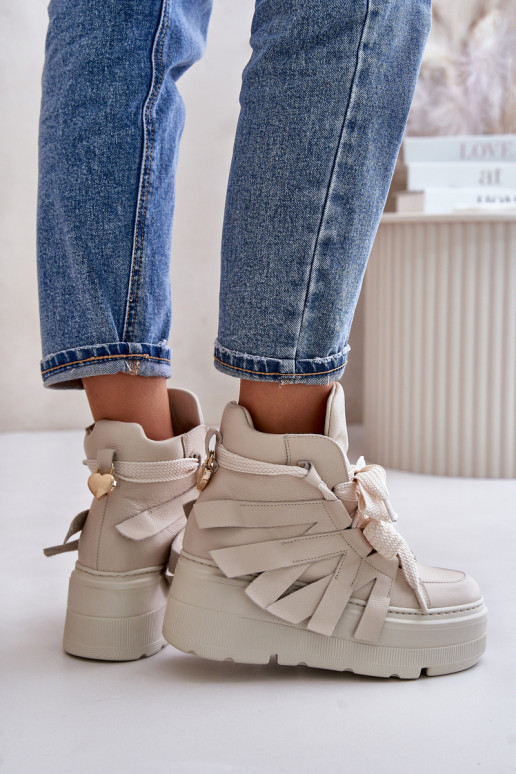 Haut Sneakers Stilvollllschuhe Feminin mit einer Plattform CheBello 4561 Beige Haut Sneakers Stilvollllschuhe Feminin mit einer Plattform CheBello 4561 Beige