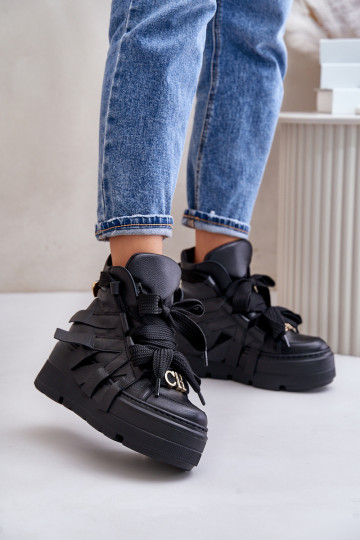 Chaussures en cuir de style sportif pour femmes avec plateforme CheBello 4561 noires 2
