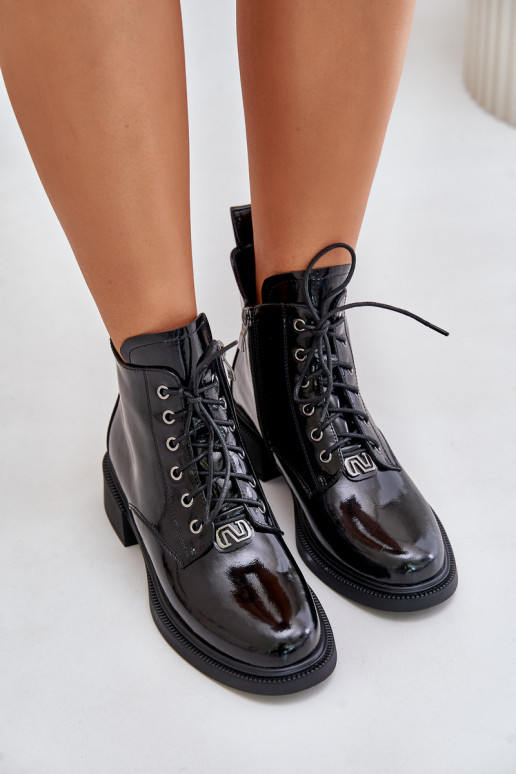 Peau avec effet vernis Bottes avec échauffement couleur noire Bellani Peau avec effet vernis Bottes avec échauffement couleur noire Bellani