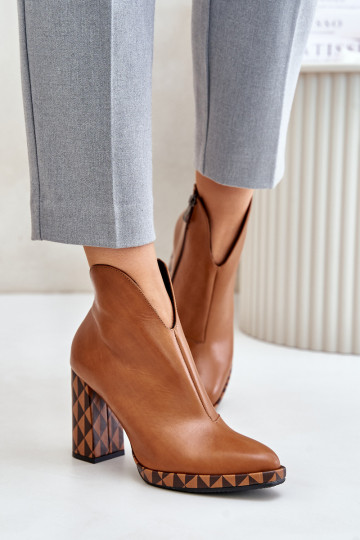 Peau Bottes avec des talons Laura Messi 2836 marron 2