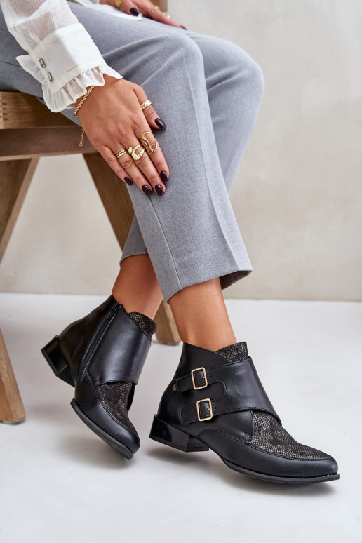 Leer Laarzen Op een lage hak met gespen Het heeftciejka 06696-01 zInart Leer Laarzen Op een lage hak met gespen Het heeftciejka 06696-01 zInart