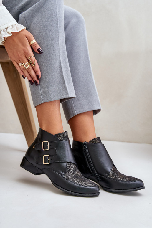 Peau Bottes Sur un talon bas avec boucles Il fautciejka 06696-01 couleur noire Peau Bottes Sur un talon bas avec boucles Il fautciejka 06696-01 couleur noire