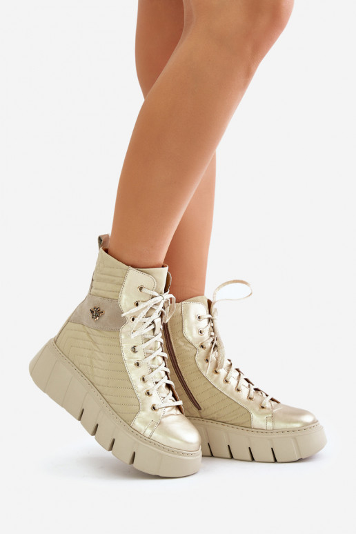 Peau Bottes avec une plateforme Il fautciejka 06751-25 couleur dorée