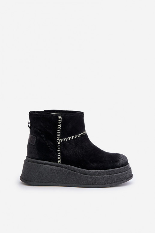 Peau en daim Bottes de neige Bottes avec une plateforme I Koturnie Il fautciejka 06769-01 couleur noire Peau en daim Bottes de neige Bottes avec une plateforme I Koturnie Il fautciejka 06769-01 couleur noire