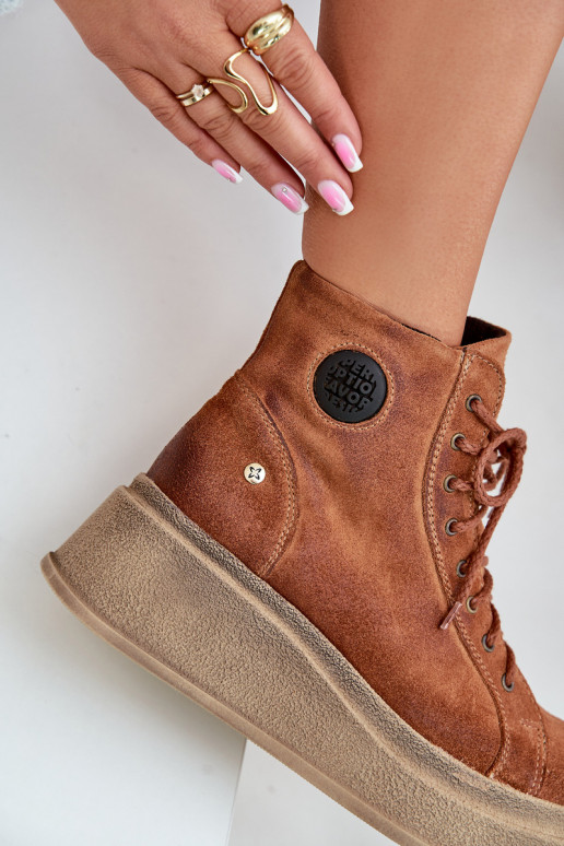 Suede schoenen met platform Het heeftciejka 06309-29 bruine kleur Suede schoenen met platform Het heeftciejka 06309-29 bruine kleur