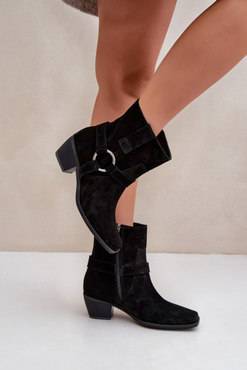 Bottines en daim naturel avec talons, couleur noire