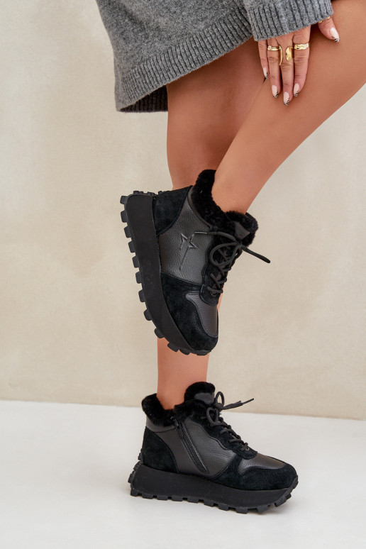 Peau Chaussures modèle baskets chaussures Féminin avec un manteau de fourrure avec une plateforme Big Star OO274A329 couleur noi Peau Chaussures modèle baskets chaussures Féminin avec un manteau de fourrure avec une plateforme Big Star OO274A329 couleur noi