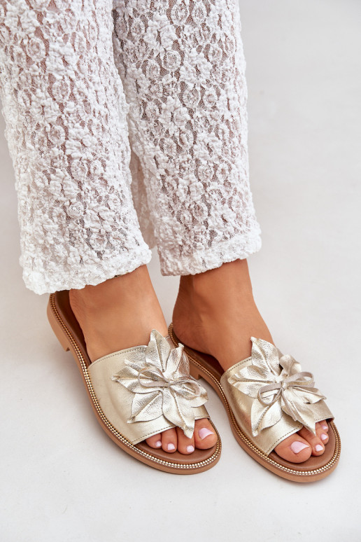 Chaussons avec des ornements Cuir naturel Zazoo 3667 couleur dorée Chaussons avec des ornements Cuir naturel Zazoo 3667 couleur dorée