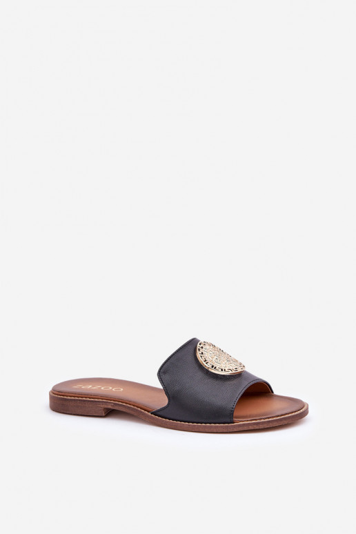 Leren pantoffels met ornamenten met brede hakken Zazoo 3047/O zInart Leren pantoffels met ornamenten met brede hakken Zazoo 3047/O zInart