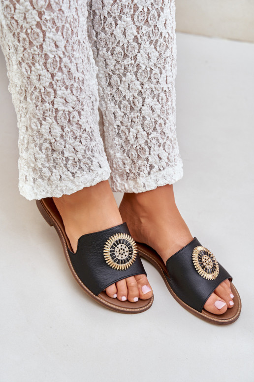 Leren pantoffels met ornamenten met brede hakken Zazoo 3047/O zInart Leren pantoffels met ornamenten met brede hakken Zazoo 3047/O zInart