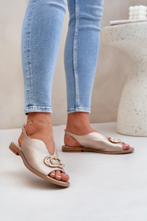 Dames sandalen met brede hakken met ornamenten Laura Messi 2865 gouden kleur Dames sandalen met brede hakken met ornamenten Laura Messi 2865 gouden kleur