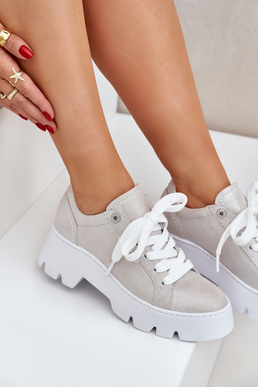 Chaussures modèle baskets baskets avec une plateforme CheBello 4632 couleur argent Chaussures modèle baskets baskets avec une plateforme CheBello 4632 couleur argent