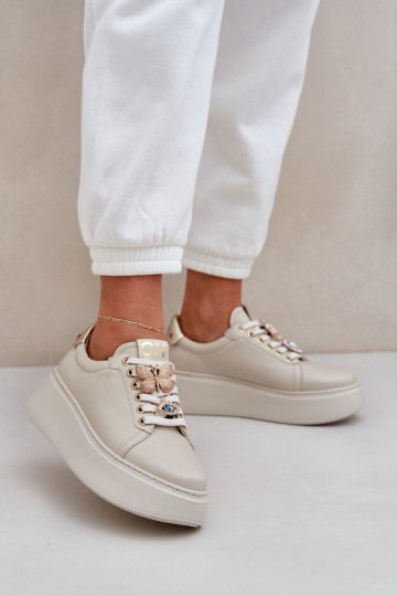 Dames Leer Sneakers model schoenen met platform met mooie details CheBello 4292 ivoor