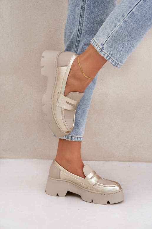 Leer Damesmocassins op het platform En platte hakken Zazoo 20191 gouden kleur Leer Damesmocassins op het platform En platte hakken Zazoo 20191 gouden kleur