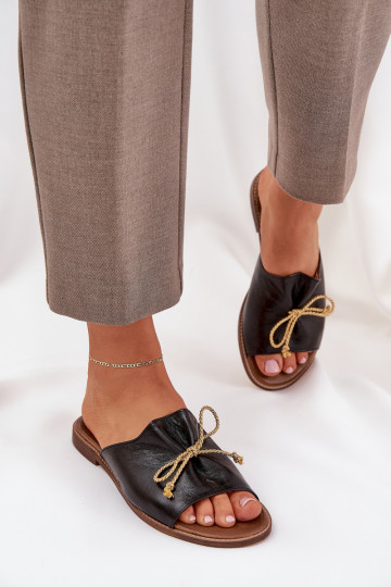 Leren platte elegante stijl slippers met strikken Leįskis 3572 zwarte kleur