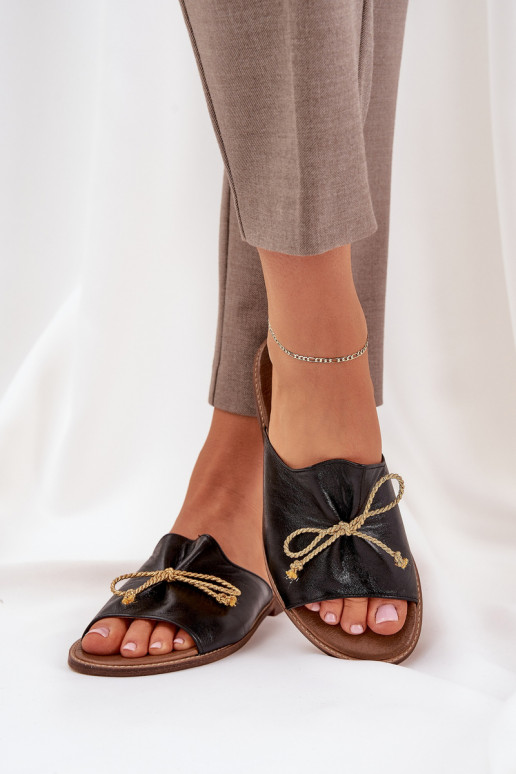 Peau isocèle Style élégant Chaussons avec des rubans LeÀski 3572 couleur noire Peau isocèle Style élégant Chaussons avec des rubans LeÀski 3572 couleur noire