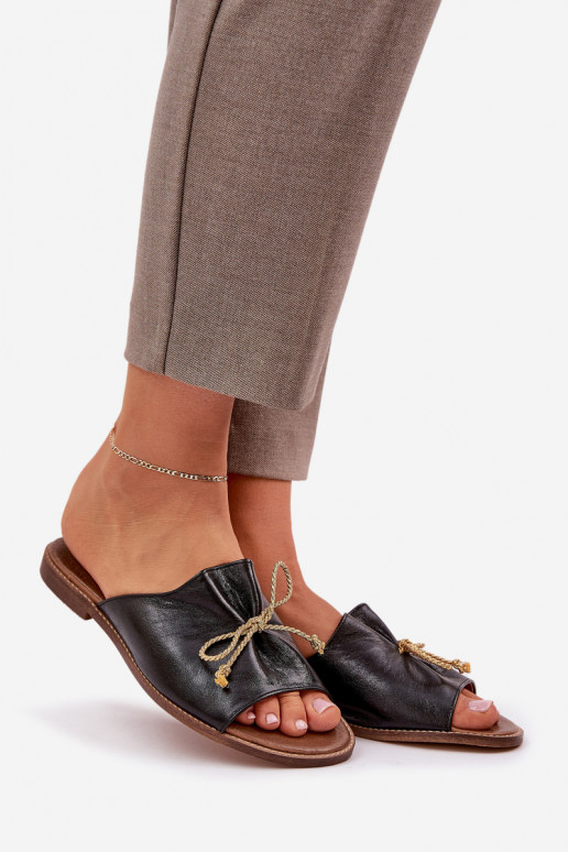 Peau isocèle Style élégant Chaussons avec des rubans LeÀski 3572 couleur noire Peau isocèle Style élégant Chaussons avec des rubans LeÀski 3572 couleur noire