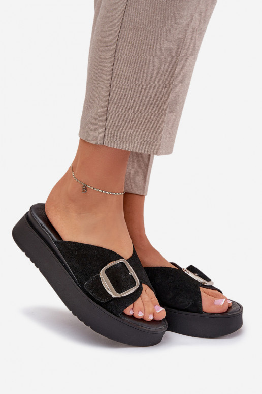 Chaussons femme en daim avec boucles avec une plateforme Zazoo 3019 couleur noire Chaussons femme en daim avec boucles avec une plateforme Zazoo 3019 couleur noire